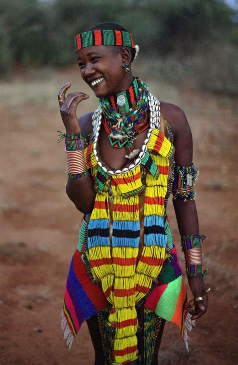 tribus africanas vestimenta|african tribal clothing.